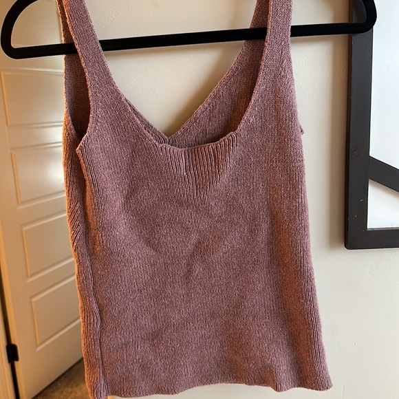 Old navy sweater tank size medium brown/mauve color - Picture 2 of 2